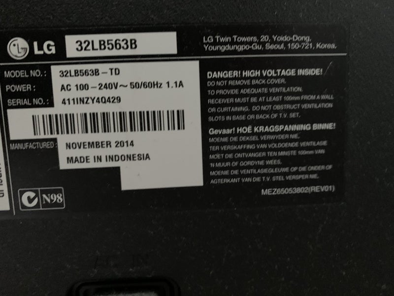 LG 32 inch TV with remote Carousel 3