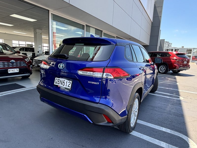 2023 Toyota Corolla Cross GX 2.0P HEV ECVT FWD...64694083280513112