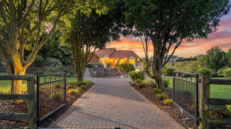 Motivated Vendor Relocating - Secure Under CV!64694186255619110