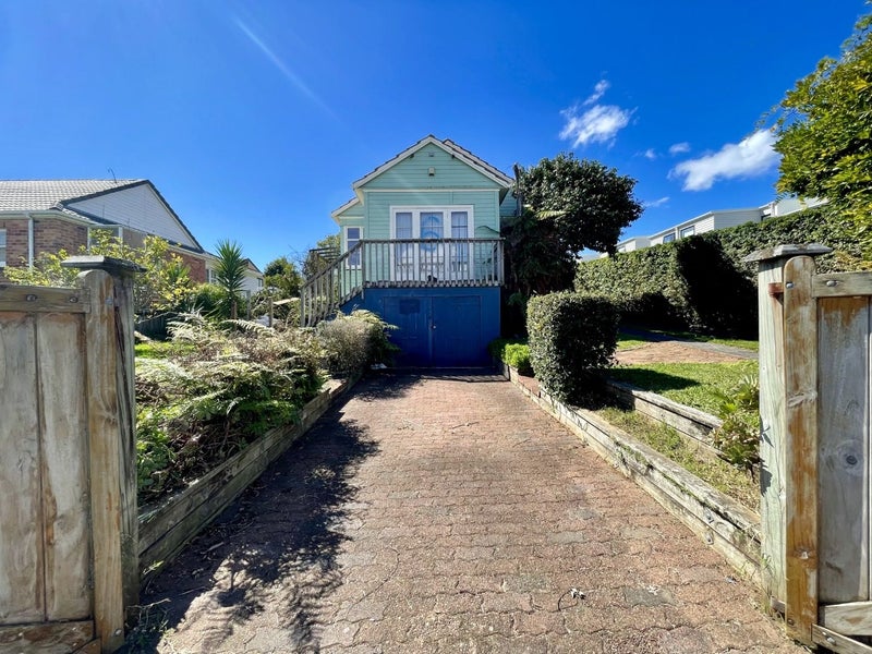 Mount Albert, 3 bedrooms64694186181761113