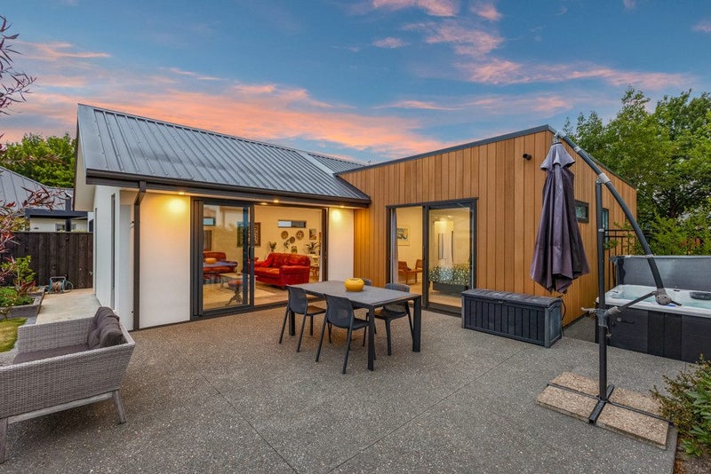 Downsizer's Dream in Regent's Park!64694381833089113