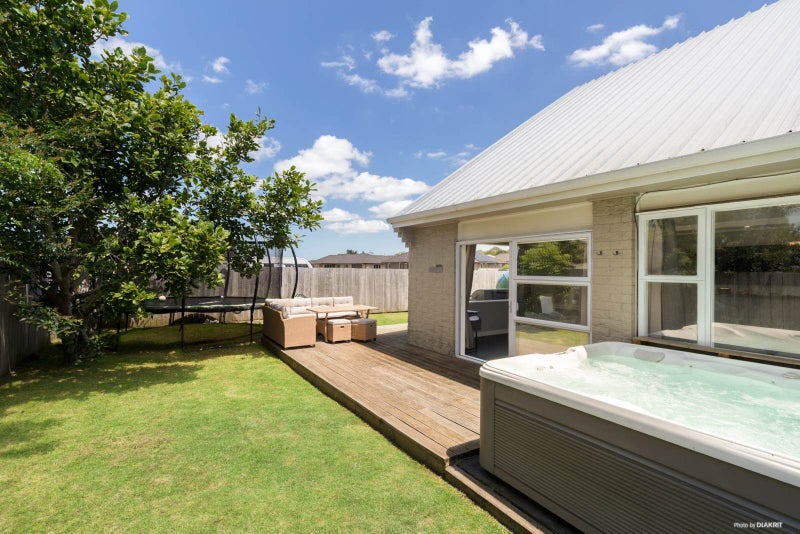 Fabulous First Home - Prime Location!64694381736578110