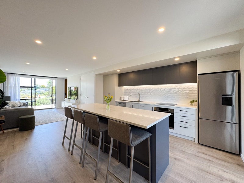 Mount Roskill, 3 bedrooms64694381754115110