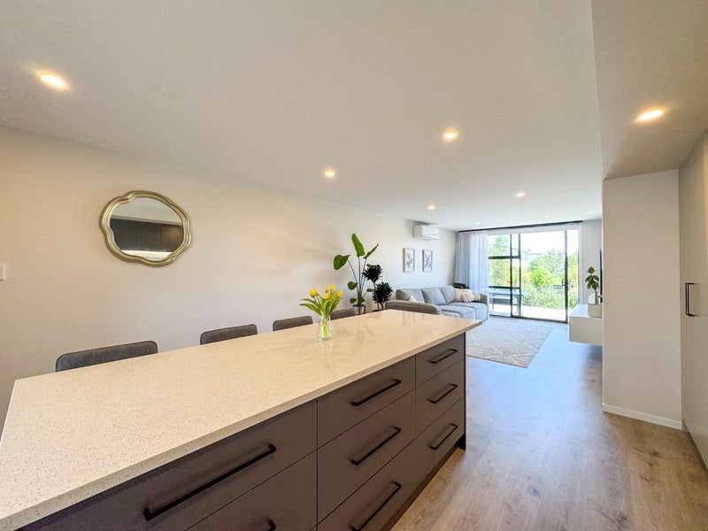 Mount Roskill, 3 bedrooms64694381754115112