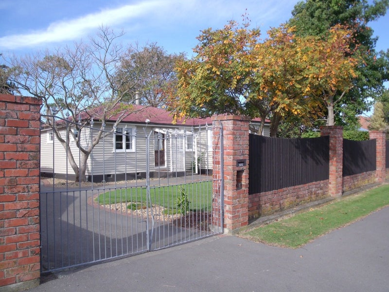 St. Albans, 3 bedrooms64694381850755110