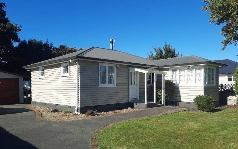 St. Albans, 3 bedrooms64694381850755111