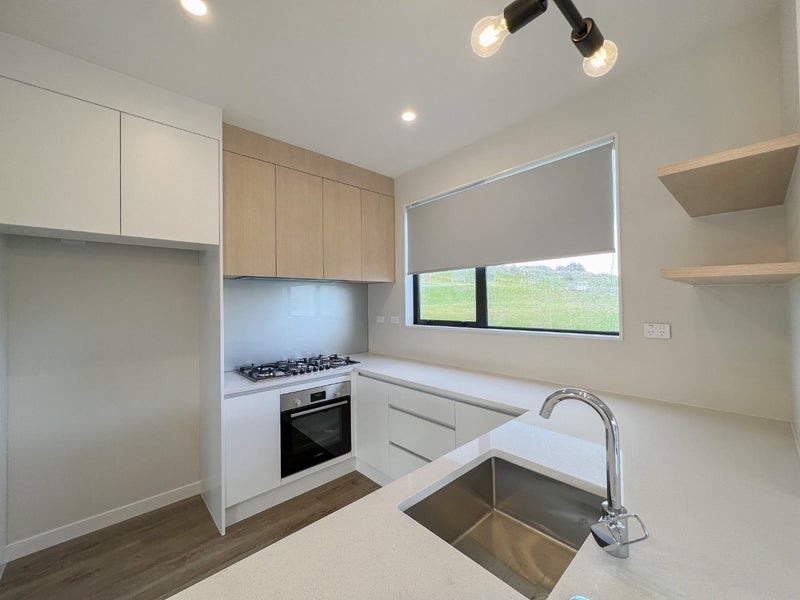 Silverdale, 3 bedrooms64694484481538112