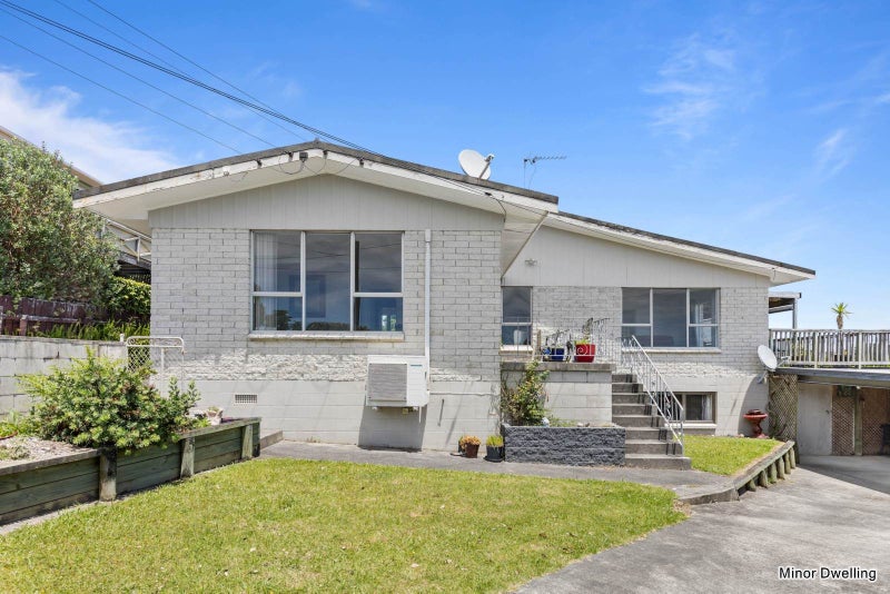 Double Whammy with Sea Views64771959041281111