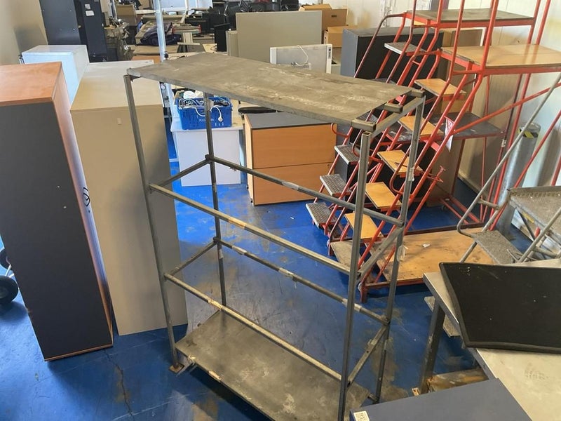 Steel Rack Carousel 2