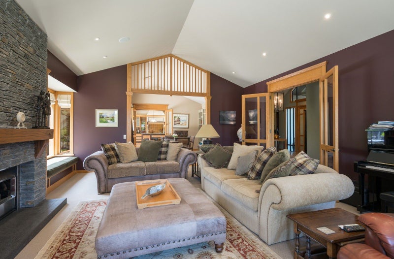 Prestige, Private and Perfectly Positioned!64694678040834114