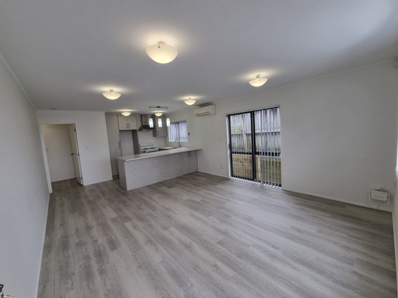 Unsworth Heights, 2 bedrooms64695281303810111