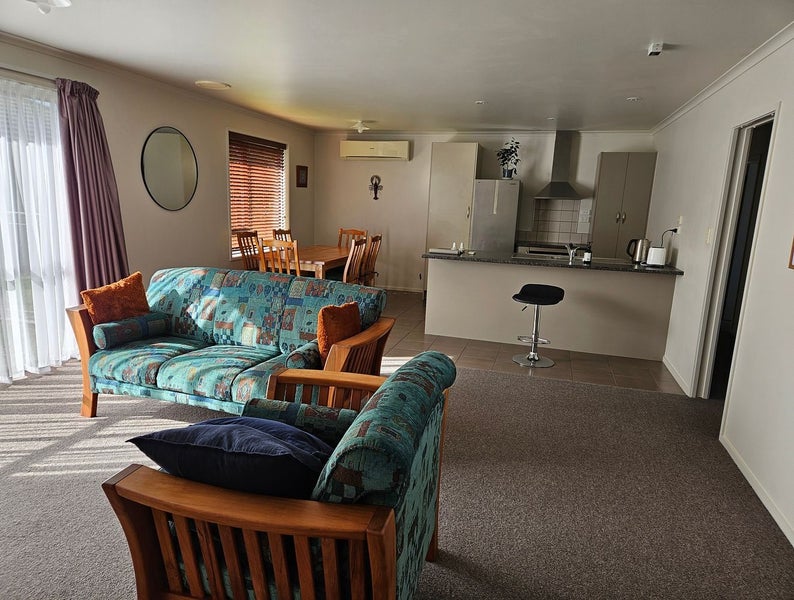 Whangarei, 4 bedrooms64695670684545111