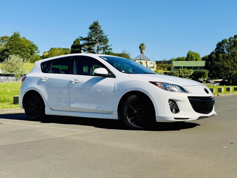 2012 Mazda Axela 15S SPORTS !! WHITE BEAUTY BEA...64695916083457110