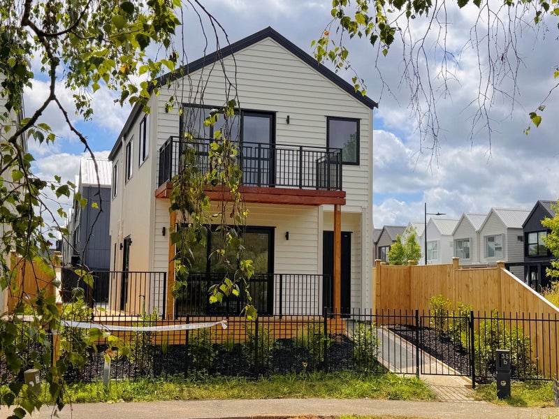 Karaka, 4 bedrooms64696018525058110