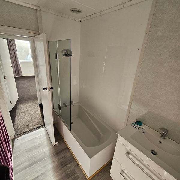 Waitangirua, 3 bedrooms64696121613954112