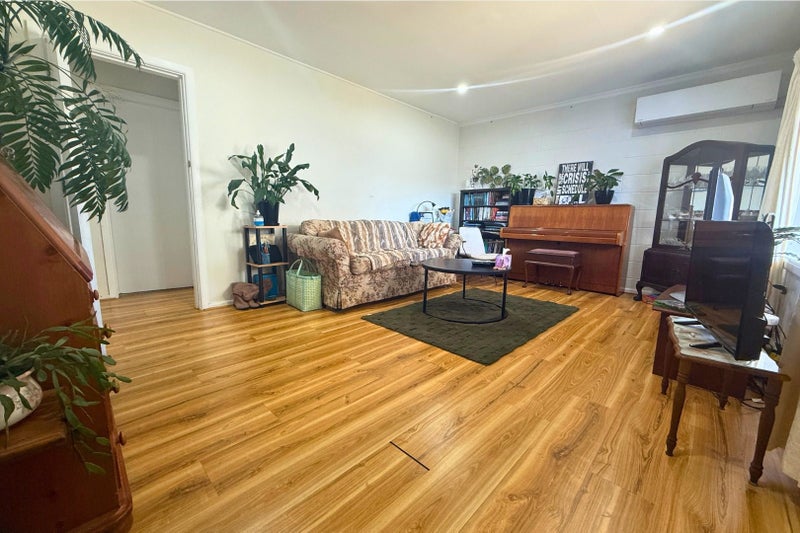 Linwood, 3 bedrooms64696211444226111