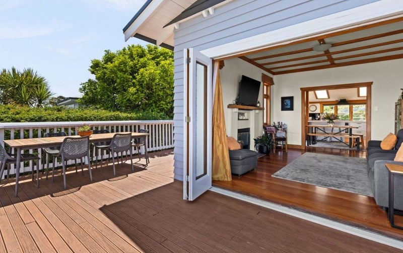 Bluff Hill, 4 bedrooms64696900483587111