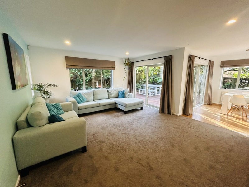 Glendowie, 4 bedrooms64697193703171111