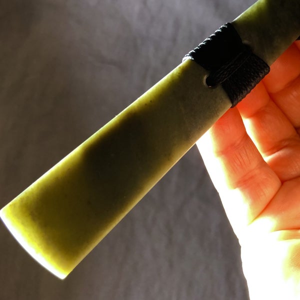 2 DAY AUCTION!: 10.1cm NZ Greenstone Toki Pendant, $1 Reserve Carousel 2