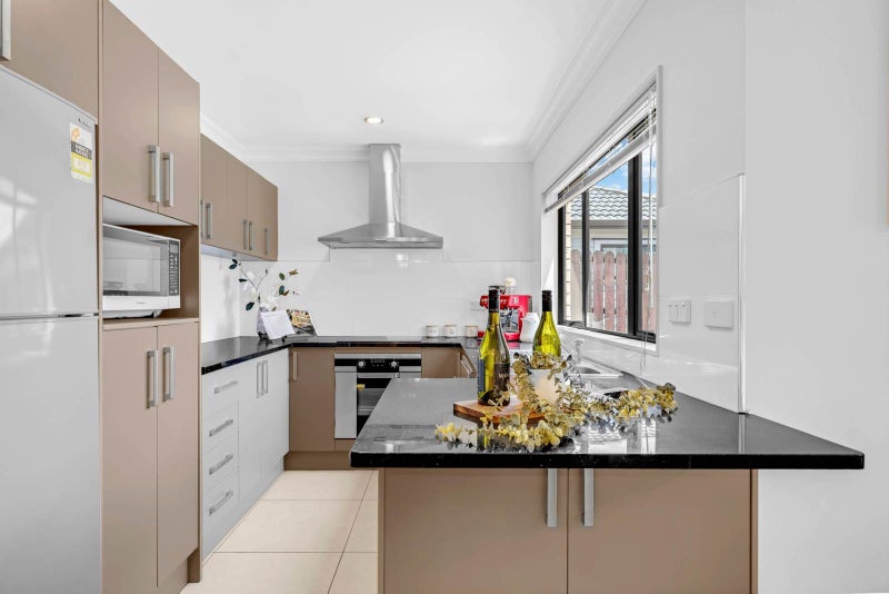 SUNNY & BEAUTIFUL VIEWS!64701994890242114