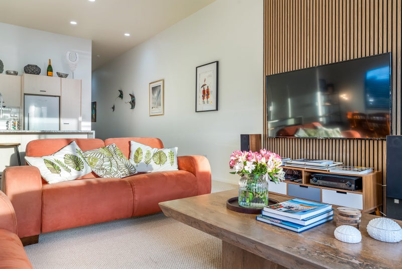 A Standout Position64701994871810113