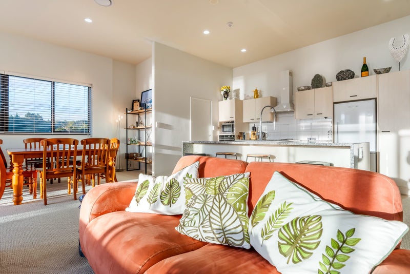 A Standout Position64701994871810114