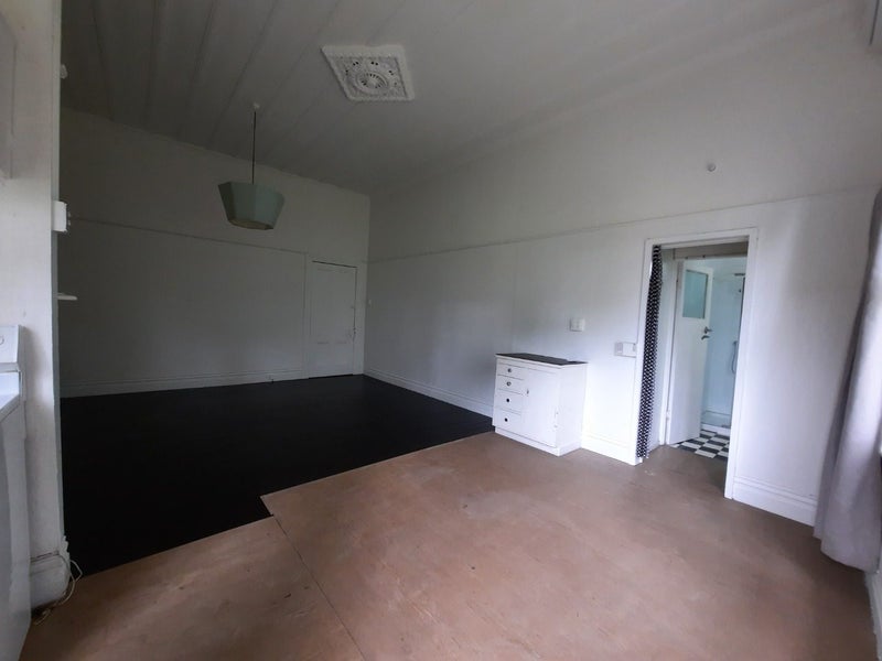 Mount Eden, Studio64702294825601114