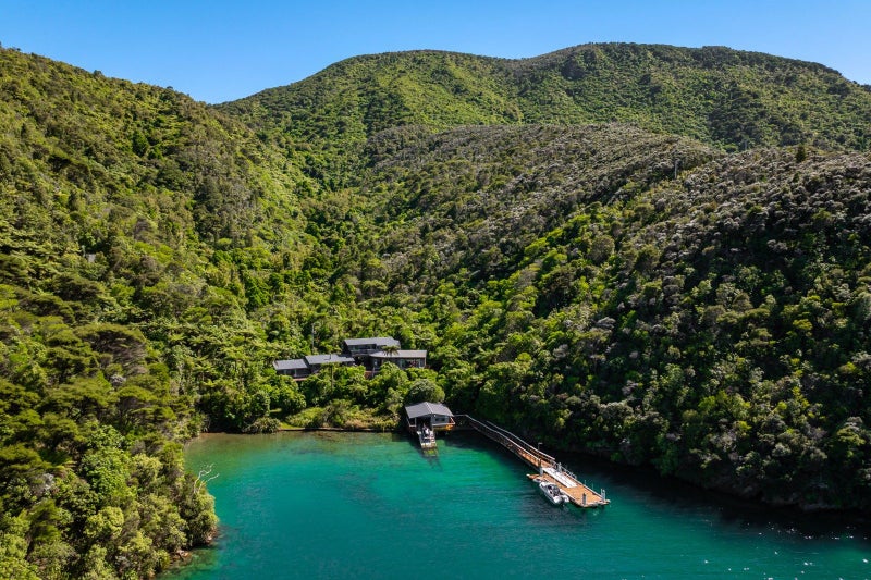 A once-in-a-generation waterfront sanctuary64702506987138114