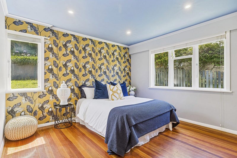 A Warm Welcome Awaits On Raroa Place64702695717634111