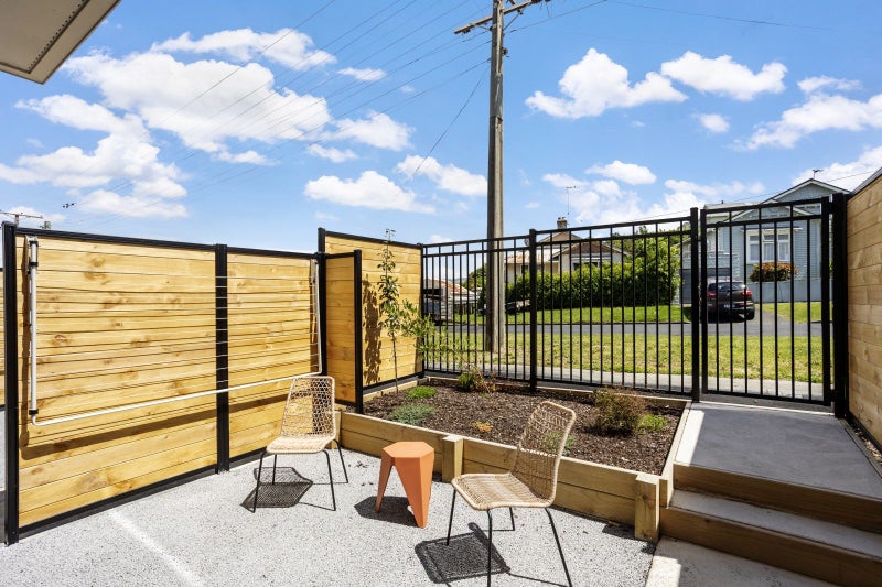 Premium Coastal Location - Move in ready64702695782403112