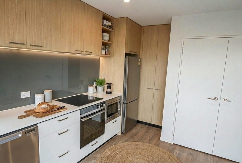 Shirley, 2 bedrooms64702896959107112