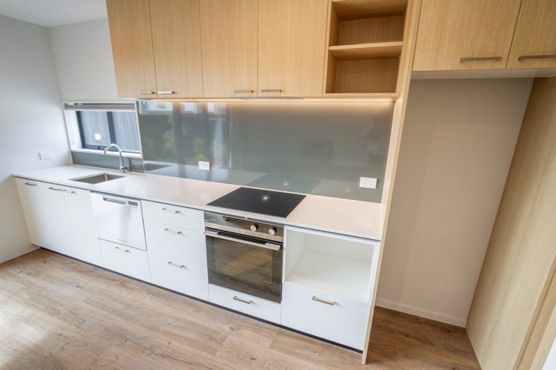 Shirley, 2 bedrooms64702896959107113