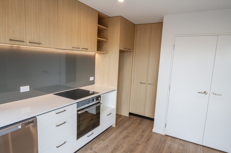 Shirley, 2 bedrooms64702896959107114