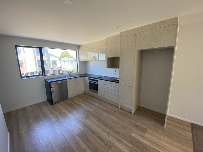 Manurewa, 3 bedrooms64702897117313111