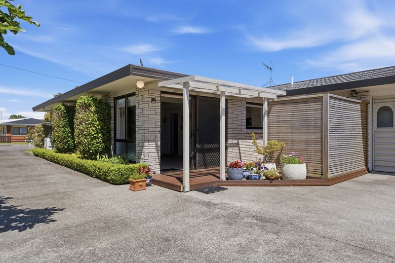 Solid, Central & Ready to Enjoy – The Avenues, T64702997155970113