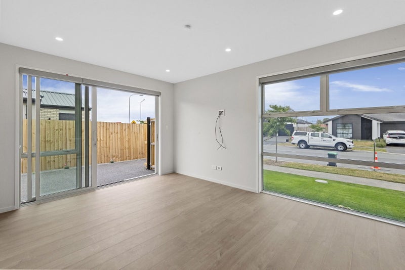 Belfast, 2 bedrooms64702997274243114