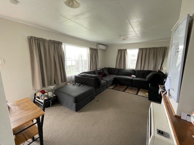 Waitara, 2 bedrooms64703097839489111