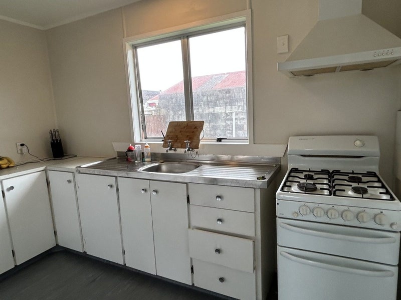 Waitara, 2 bedrooms64703097839489113