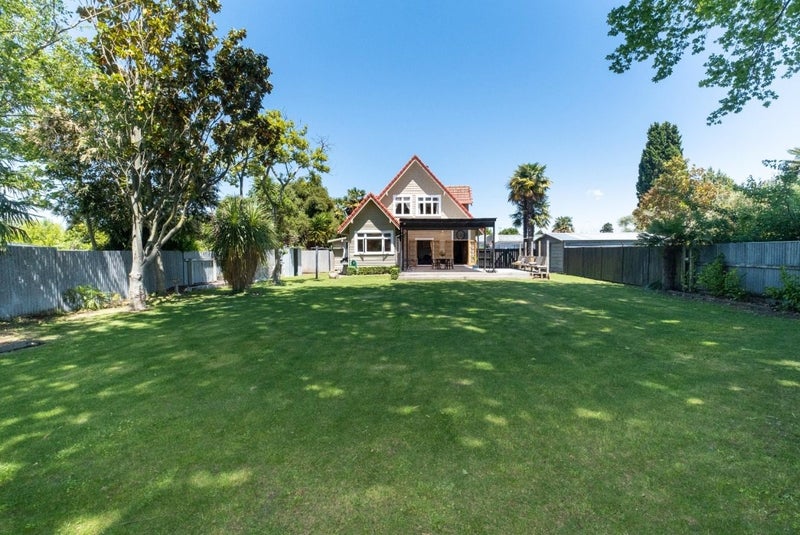 Akina, 6+ bedrooms64703198492545114