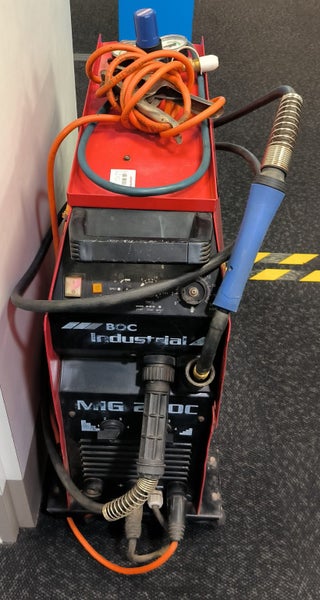 BOC INDUSTRIAL WELDER** A2147692-1 Carousel 1