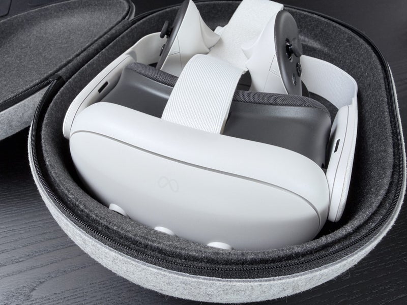 Meta Quest 3 VR Headset – Excellent Condition64703324499843112