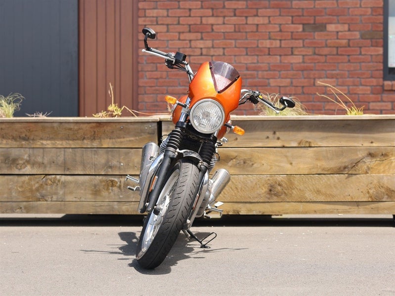 2021 Royal Enfield Interceptor 65064703576304514111