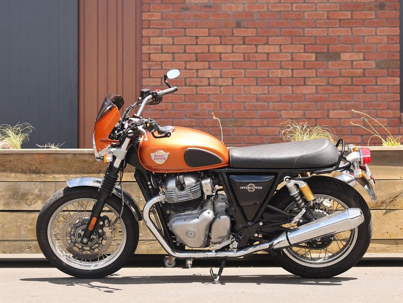 2021 Royal Enfield Interceptor 65064703576304514113