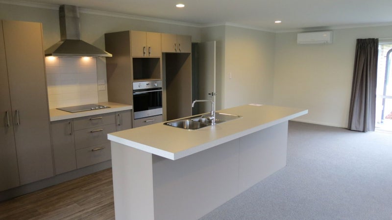 Wigram, 3 bedrooms64703778104706112