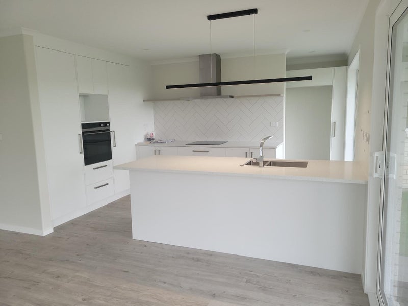 Owhata, 3 bedrooms64703880105987114