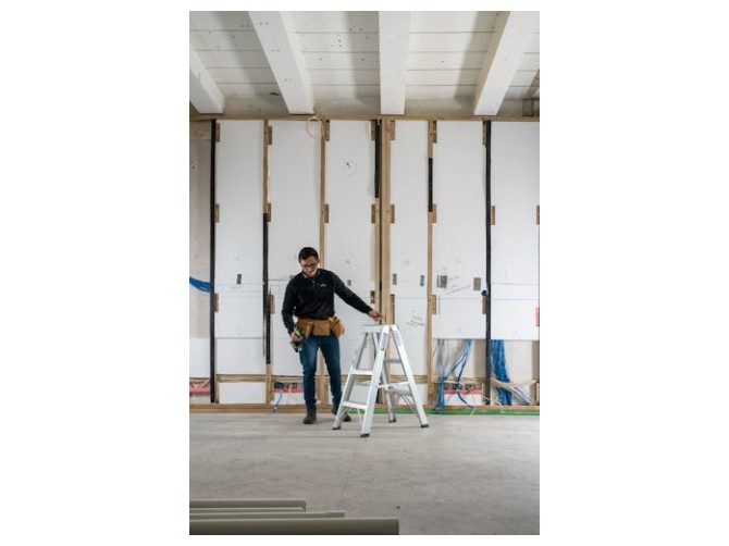 Atom Step Ladder Double Sided 3 Step Carousel 7