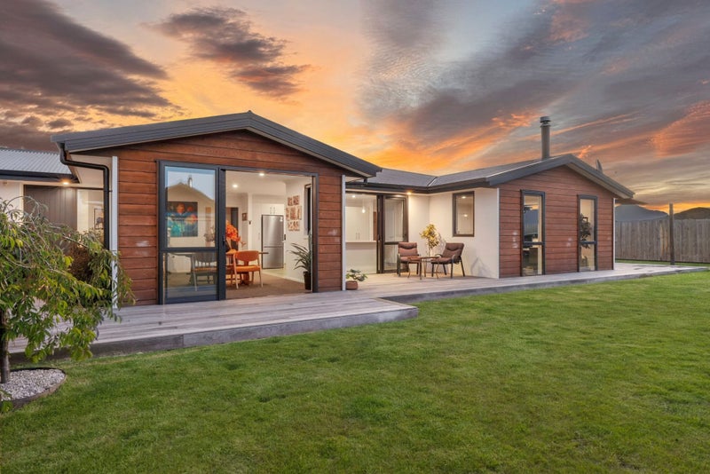 The One You'll Want to See First64703982933378110