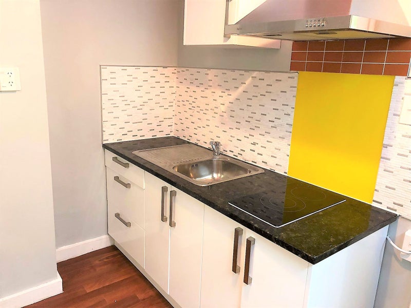 Aro Valley, Studio64704173955970112