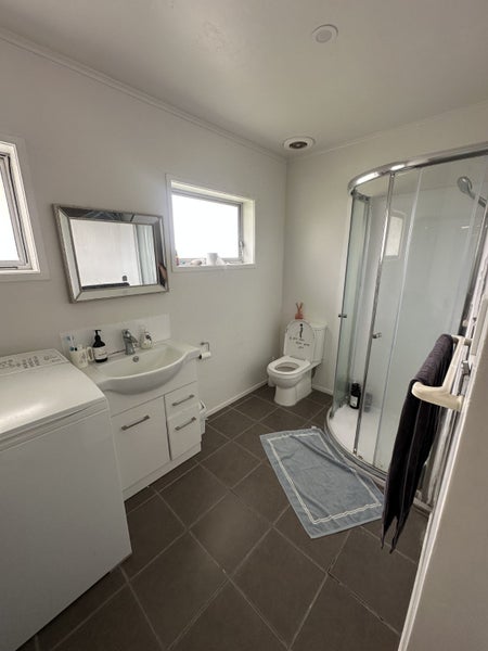 Totara Vale, 3 bedrooms64704619140865113