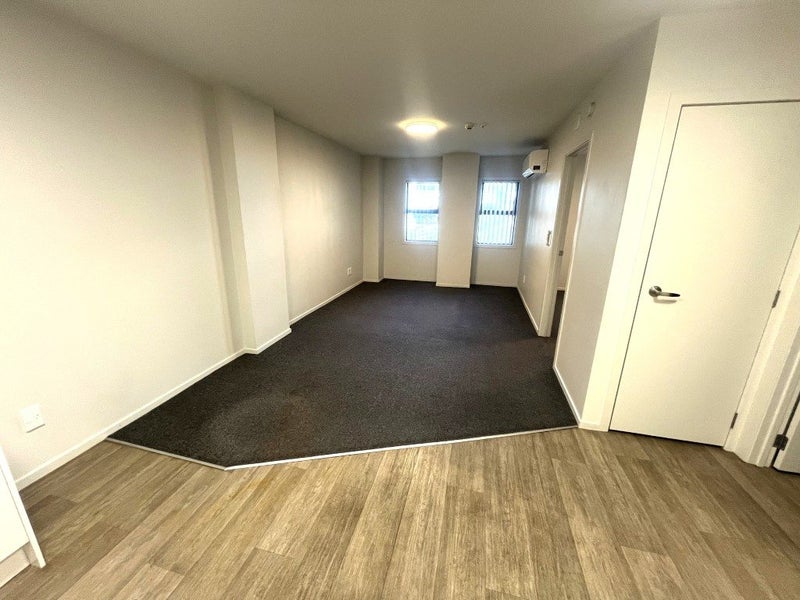 Pukekohe, 1 bedroom64704860144898111
